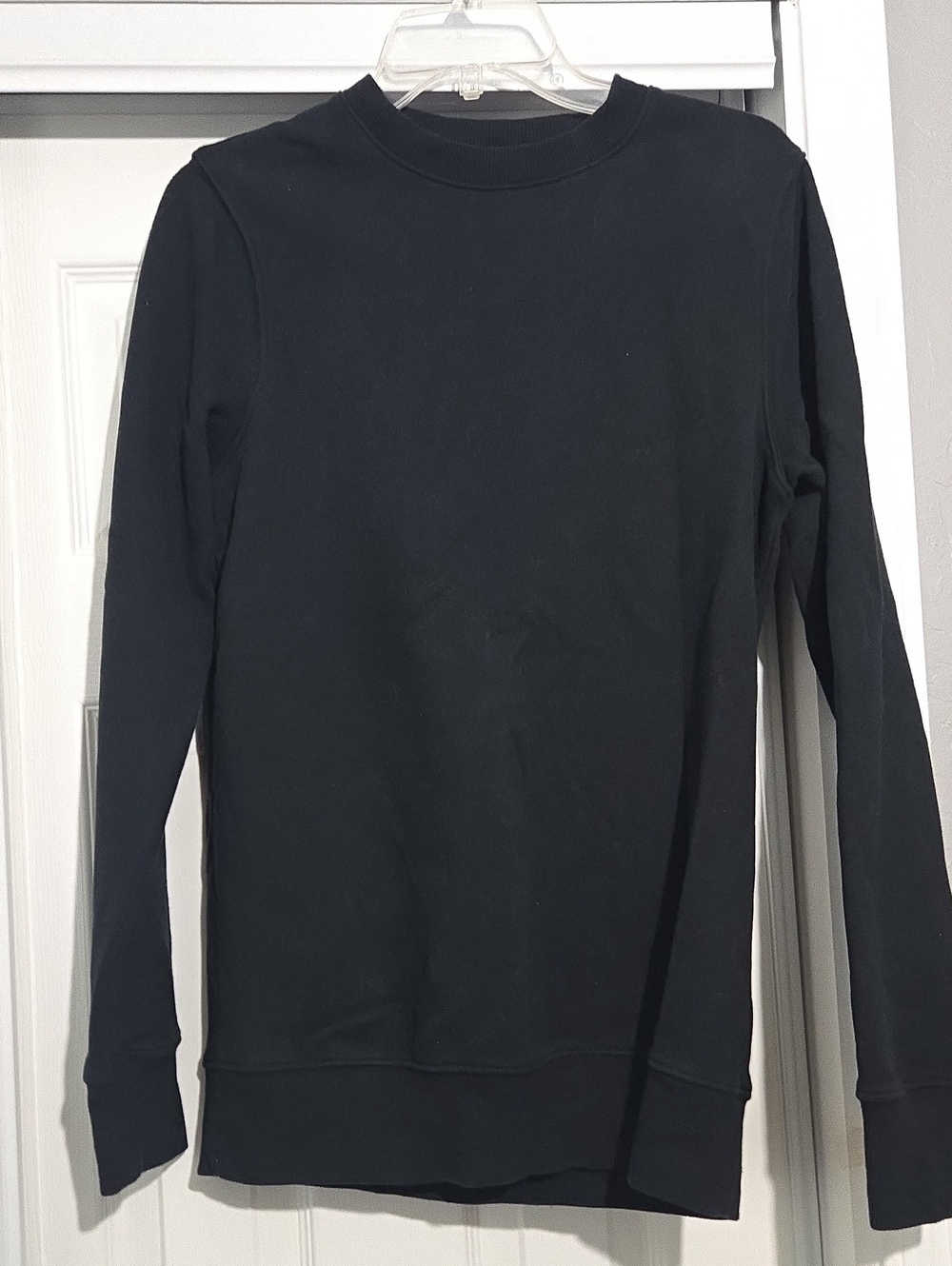 Goodfellow & Co Black Crewneck Pullover Sweatshirt